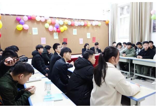 鄭州北大青鳥翔天信鴿第四季度第四屆面試大賽:為高薪而戰,為夢想護航