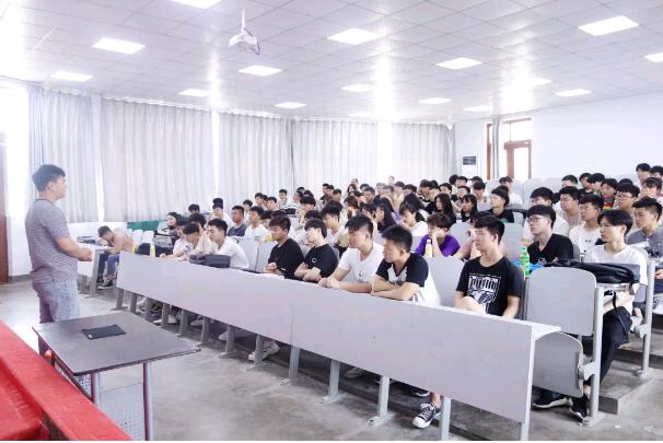 鄭州北大青鳥翔天信鴿20歲優秀學員月薪17k就業分享