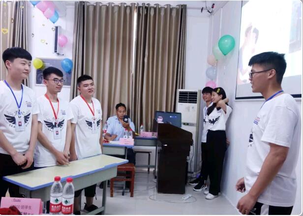 鄭州北大青鳥翔天信鴿ACCPT300班級家長會圓滿召開