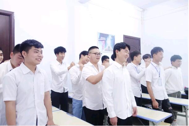  W(xu)v⣬λС߅˰Ħ򣬷w