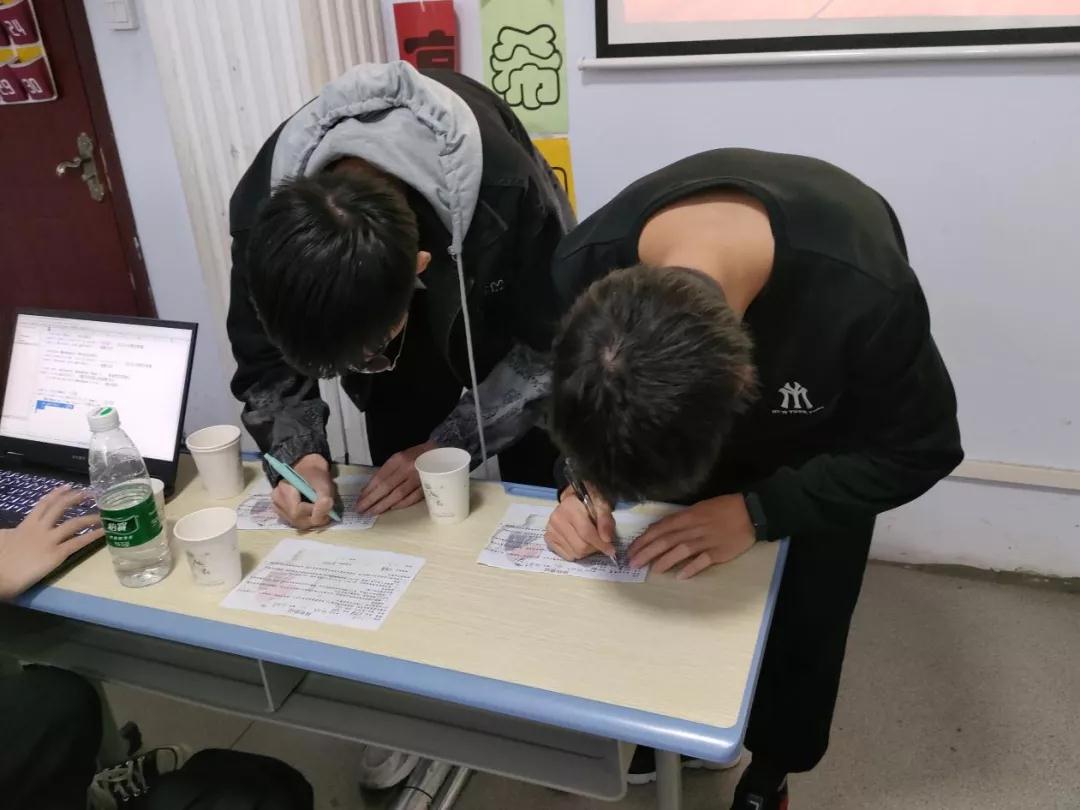 鄭州北大青鳥翔天信鴿T328班拜師大會