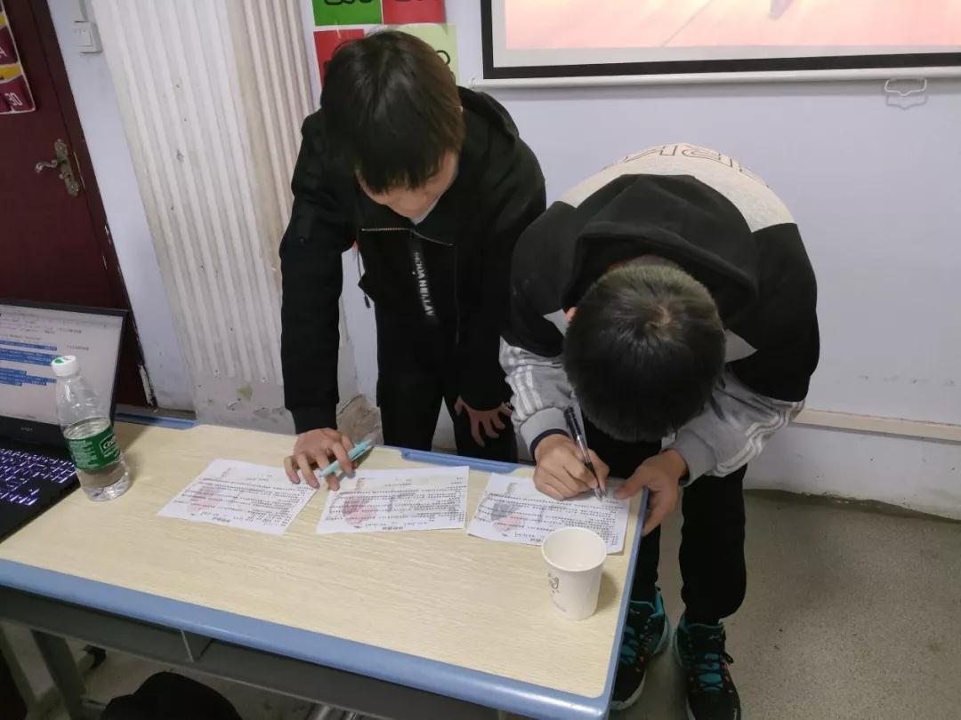 鄭州北大青鳥翔天信鴿T328班拜師大會