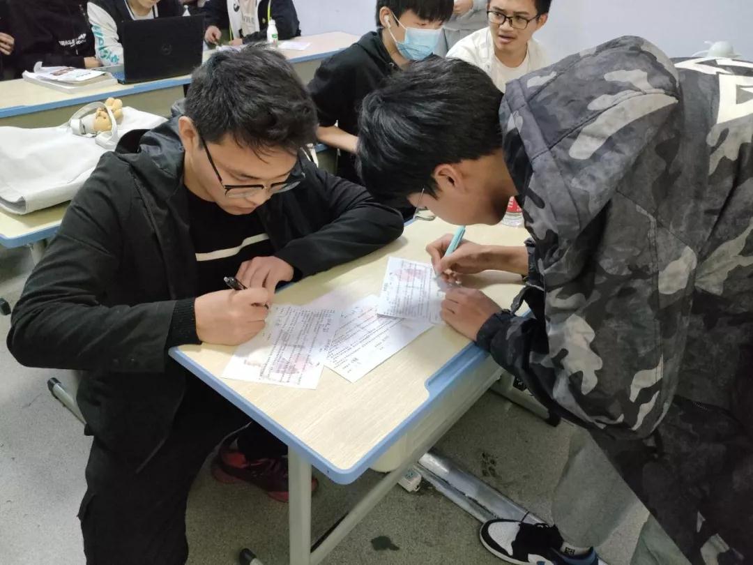 鄭州北大青鳥翔天信鴿T328班拜師大會