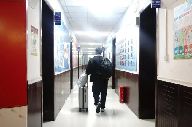 熱烈歡迎鄭州北大青鳥翔天信鴿學員們開學報到