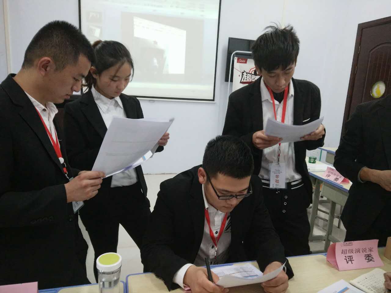 鄭州北大青鳥:“跑步雞”都在用IT技術改變命運,在不抓緊就晚了