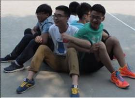 2017鄭州北大青鳥(niǎo)翔天信鴿首屆老鄉(xiāng)聯(lián)誼會(huì)坐地起立