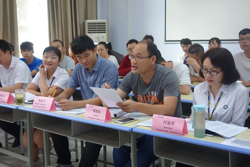 鄭州北大青鳥翔天信鴿校區第三季度就業面試大賽