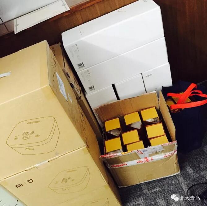 祝賀鄭州翔天信鴿“超級(jí)演說(shuō)家”北方區(qū)域總決賽趙嚴(yán)博同學(xué)喜獲二等獎(jiǎng)